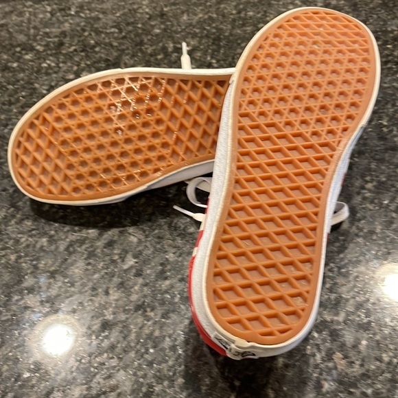 Men’s red checkered vans 7.5 - Picture 3 of 3